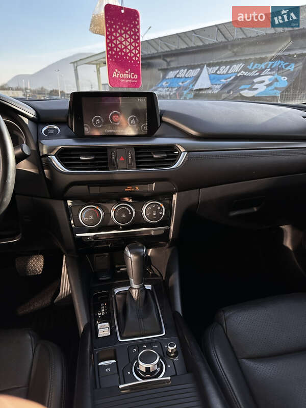 Седан Mazda 6 2015 в Тячеве