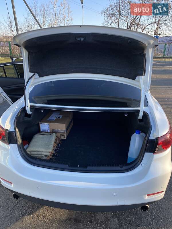 Седан Mazda 6 2014 в Заліщиках