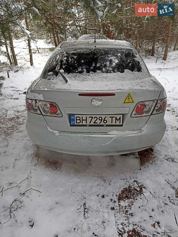 Седан Mazda 6 2002 в Черновцах
