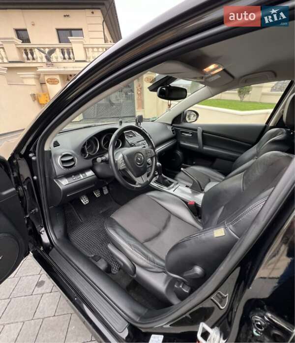 Универсал Mazda 6 2011 в Ивано-Франковске