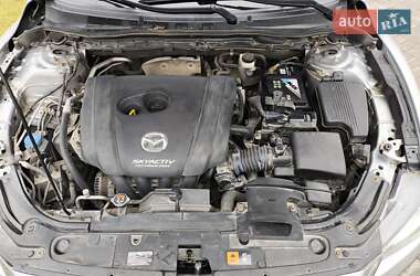 Седан Mazda 6 2014 в Днепре