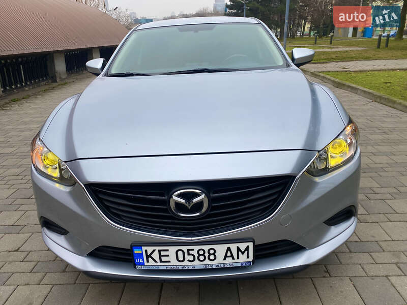 Седан Mazda 6 2015 в Днепре