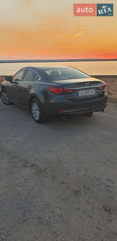 Седан Mazda 6 2012 в 