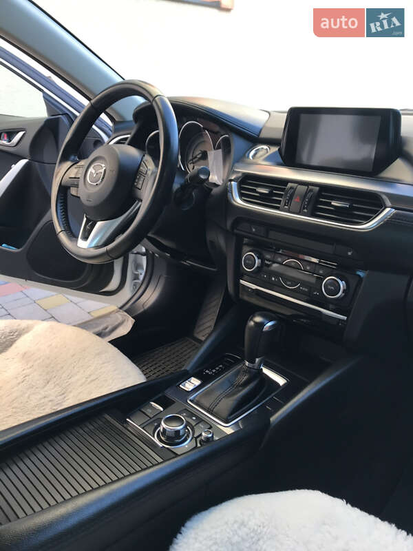 Седан Mazda 6 2015 в Ивано-Франковске
