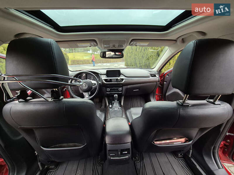 Седан Mazda 6 2016 в Днепре