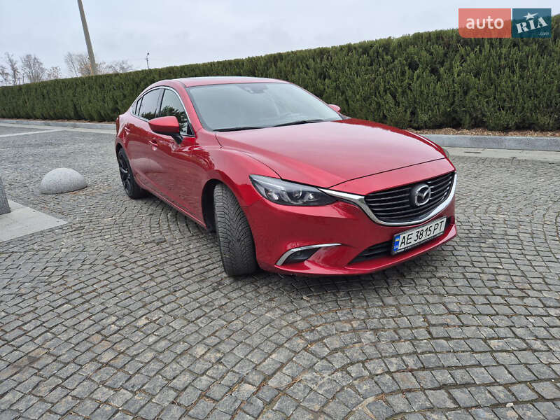 Седан Mazda 6 2016 в Днепре