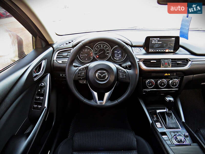 Седан Mazda 6 2014 в Золотоноше