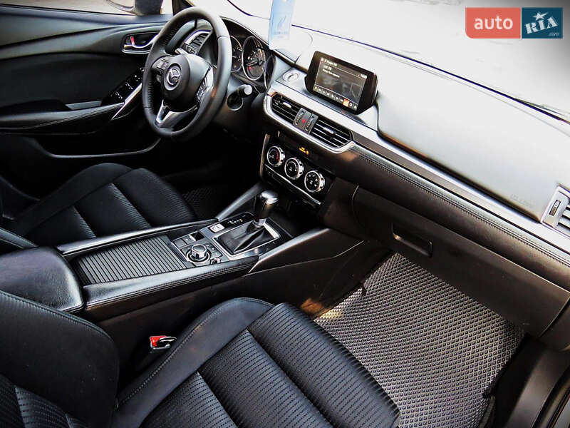 Седан Mazda 6 2014 в Золотоноше