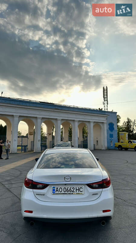 Седан Mazda 6 2015 в Ужгороді