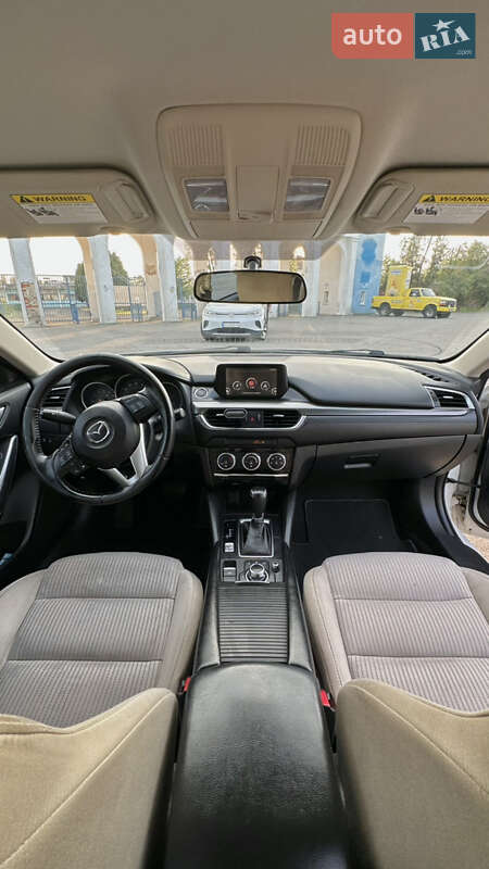 Седан Mazda 6 2015 в Ужгороді