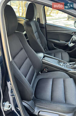 Седан Mazda 6 2015 в 