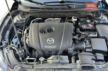 Седан Mazda 6 2015 в 