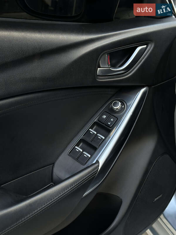 Седан Mazda 6 2015 в Ивано-Франковске