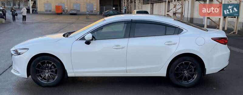 Седан Mazda 6 2014 в Кривом Роге