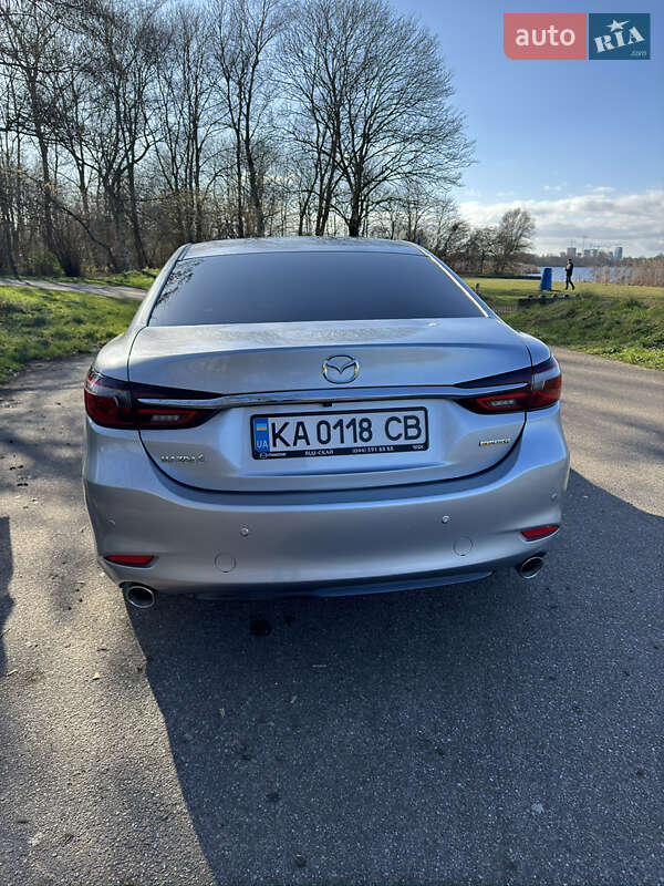 Седан Mazda 6 2019 в Коростене