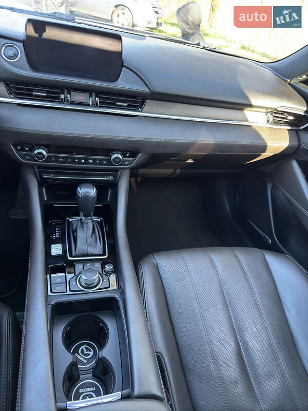 Седан Mazda 6 2019 в Коростене
