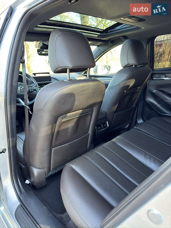 Седан Mazda 6 2019 в Коростене