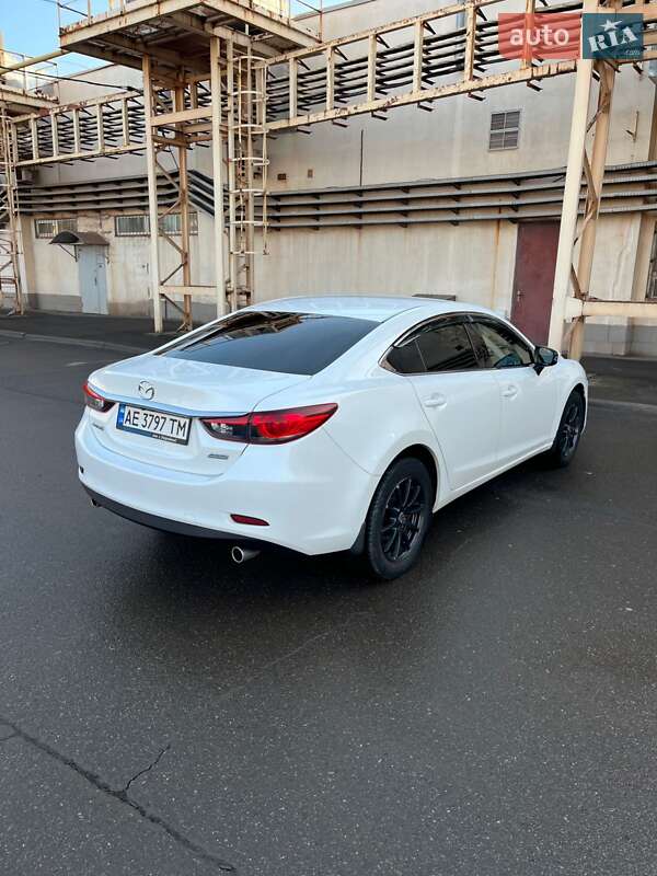 Седан Mazda 6 2014 в Кривом Роге