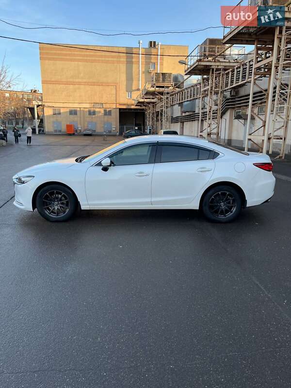 Седан Mazda 6 2014 в Кривом Роге