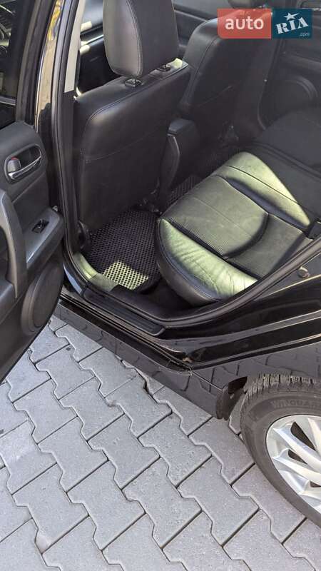 Универсал Mazda 6 2011 в Черновцах