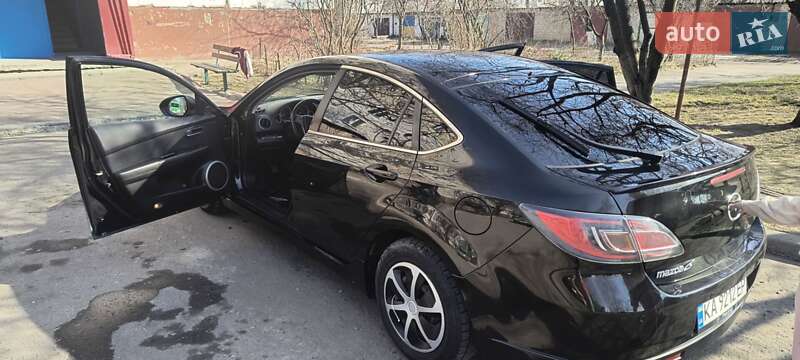 Лифтбек Mazda 6 2009 в Барышевке