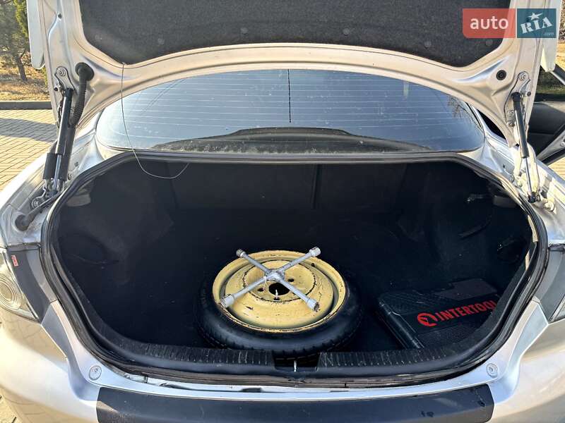 Седан Mazda 6 2007 в Прилуках