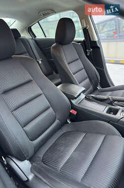 Седан Mazda 6 2013 в 