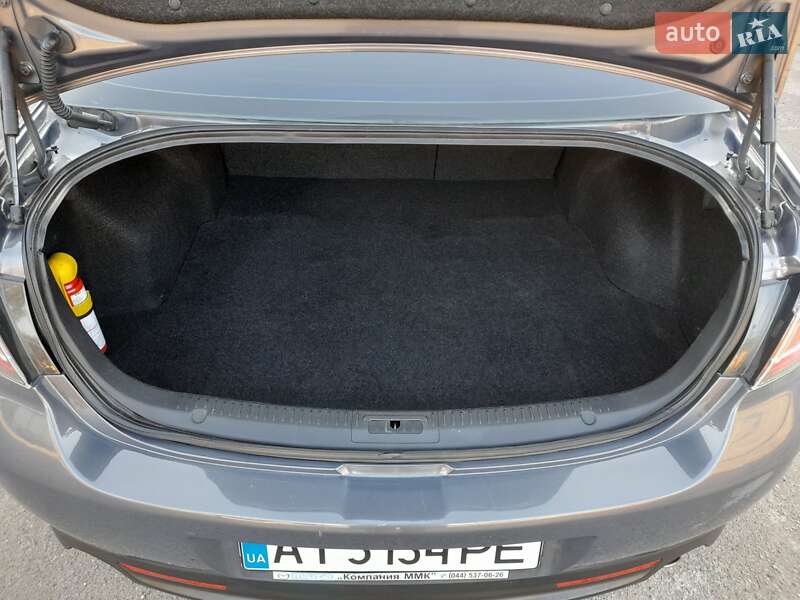 Седан Mazda 6 2009 в Борисполе