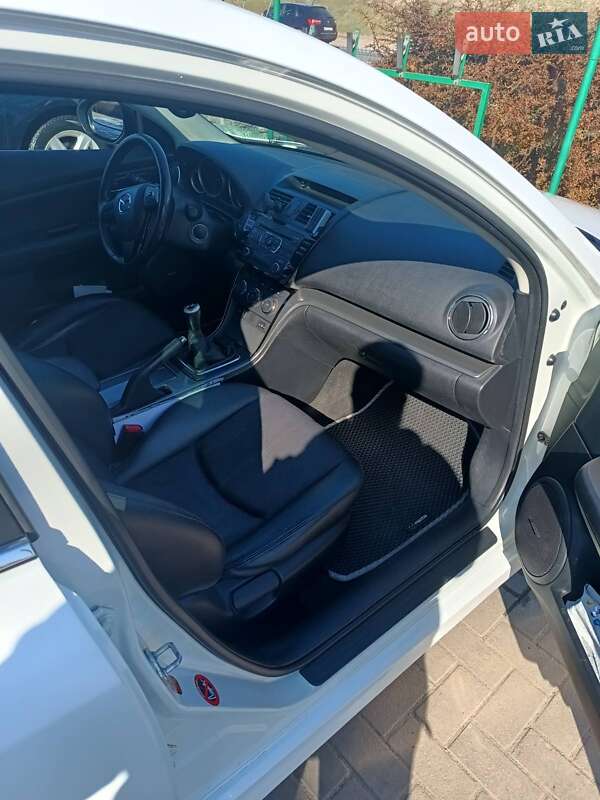 Универсал Mazda 6 2011 в Виннице