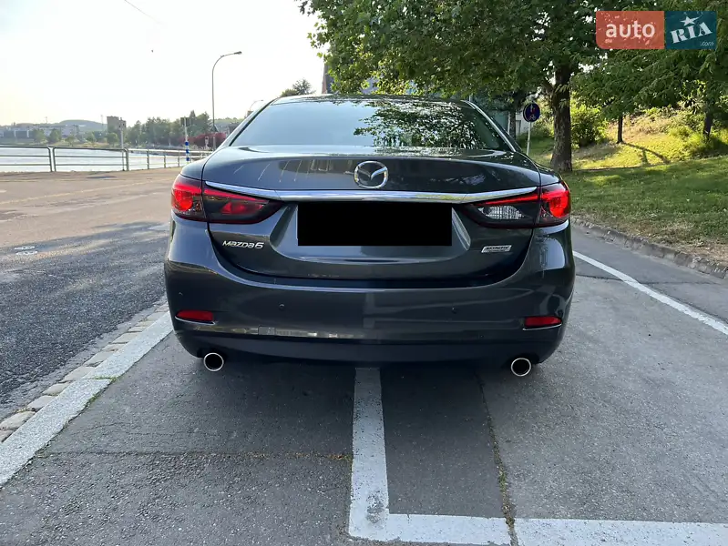 Седан Mazda 6 2017 в 