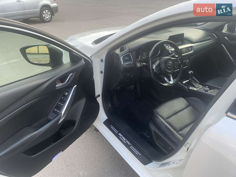 Седан Mazda 6 2016 в Каменец-Подольском