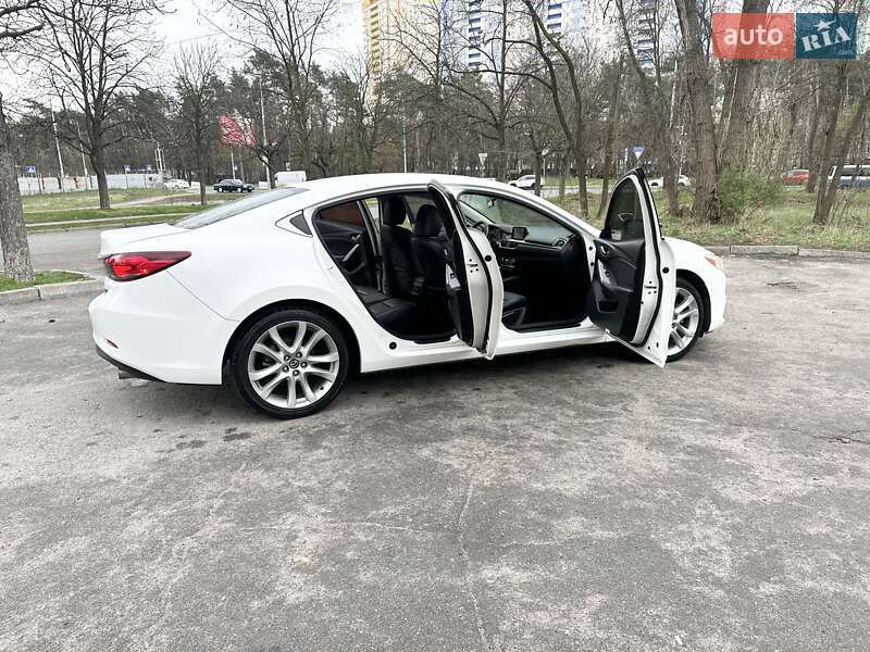 Седан Mazda 6 2015 в Киеве