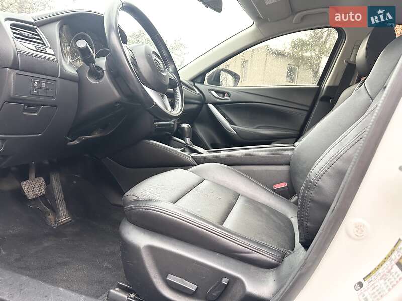 Седан Mazda 6 2015 в Киеве