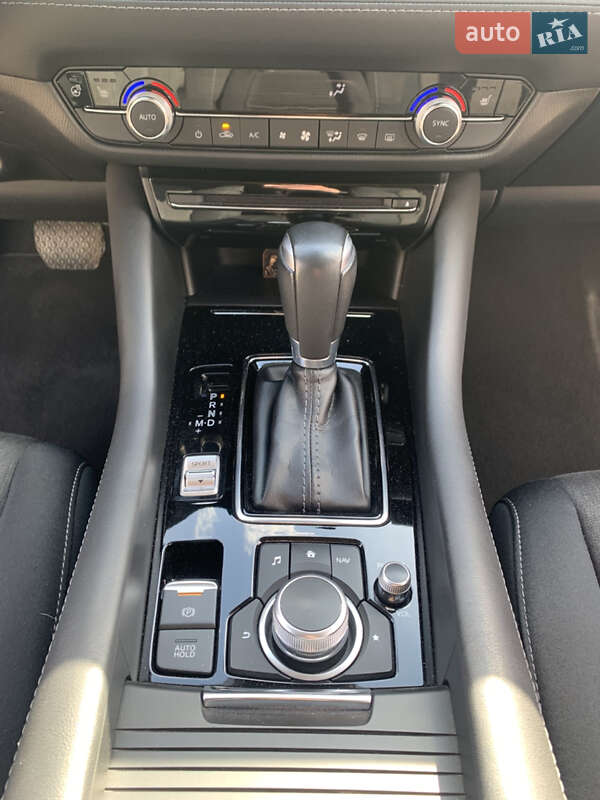 Седан Mazda 6 2018 в Киеве