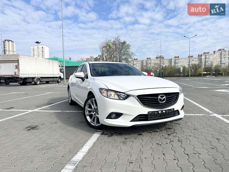 Седан Mazda 6 2015 в Киеве