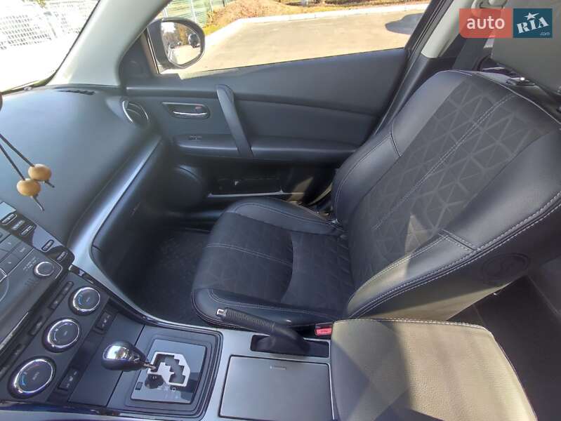 Седан Mazda 6 2011 в Днепре
