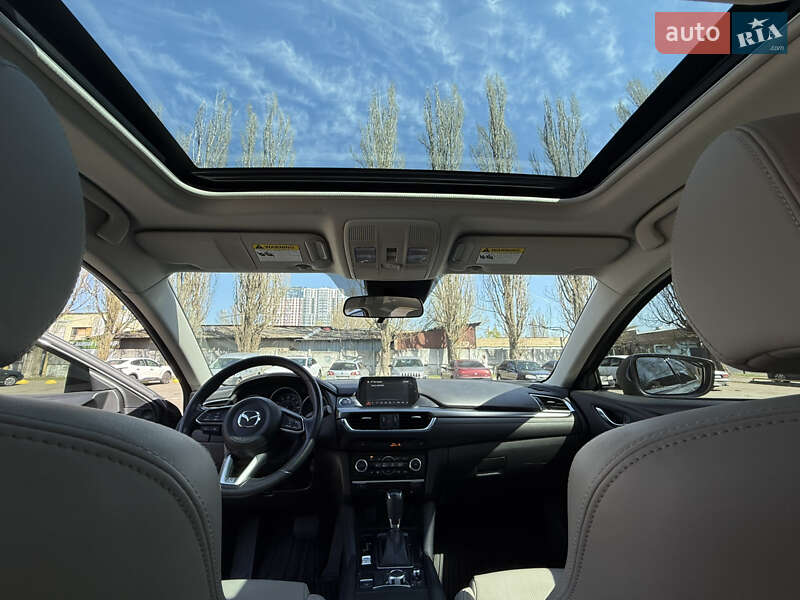 Седан Mazda 6 2017 в Киеве