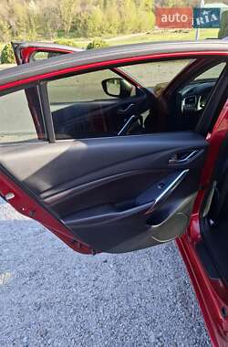Седан Mazda 6 2015 в 