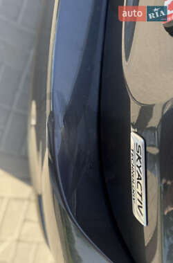 Седан Mazda 6 2013 в 