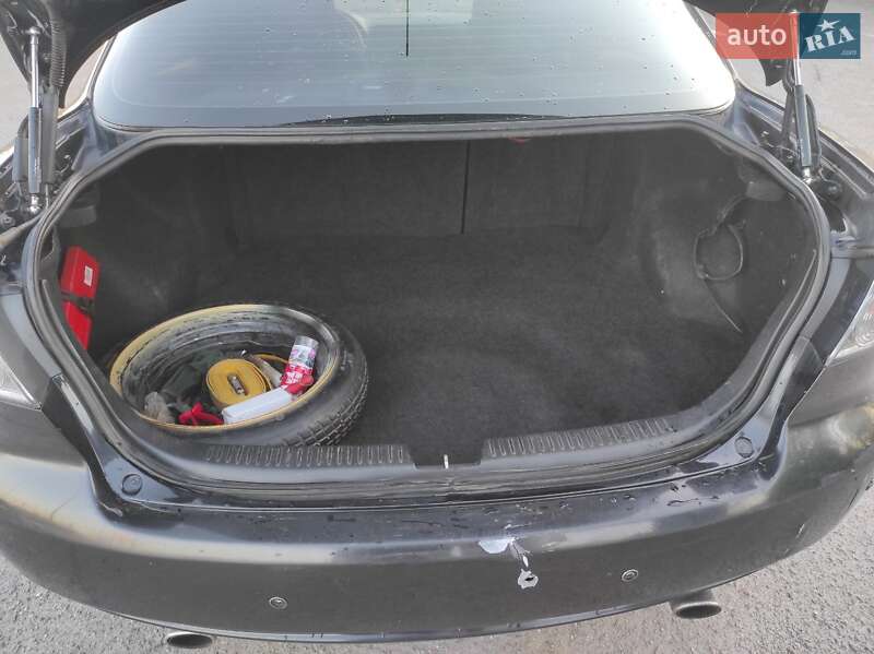 Седан Mazda 6 2006 в Радивилове