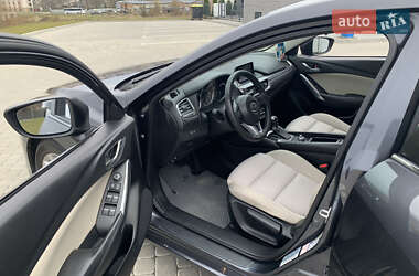 Седан Mazda 6 2016 в 