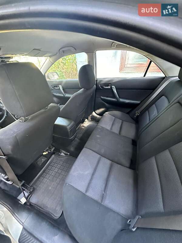 Седан Mazda 6 2006 в Гайвороне