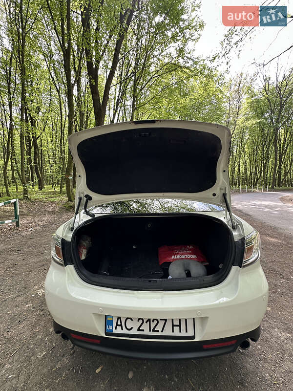 Седан Mazda 6 2011 в Луцке