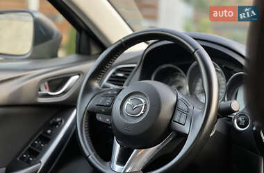 Седан Mazda 6 2013 в 