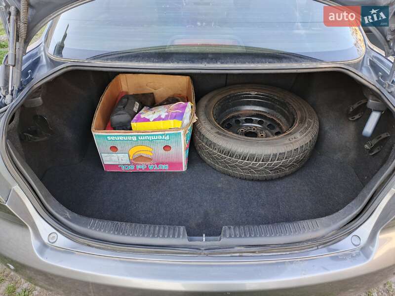 Седан Mazda 6 2005 в Лохвице