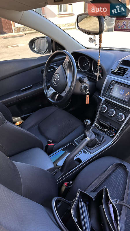 Седан Mazda 6 2009 в Ужгороде