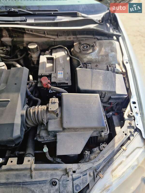 Седан Mazda 6 2002 в Василькові
