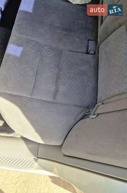Седан Mazda 6 2002 в 