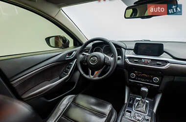Седан Mazda 6 2016 в 