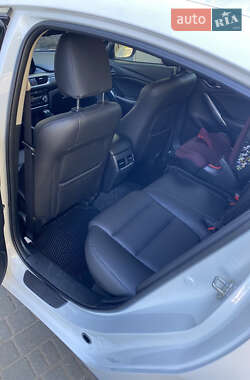 Седан Mazda 6 2016 в 